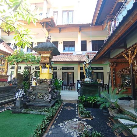 Pondok Denayu Homestay Kuta  Room photo