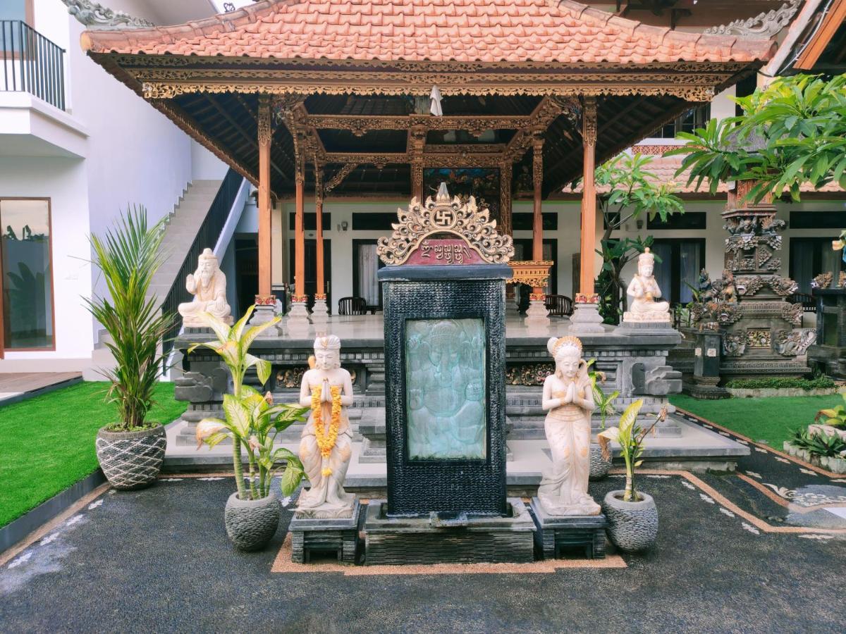 Pondok Denayu Homestay Kuta  Exterior photo