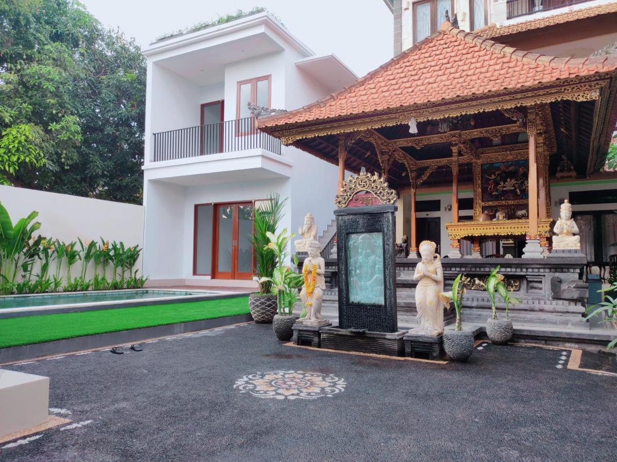 Pondok Denayu Homestay Kuta  Exterior photo